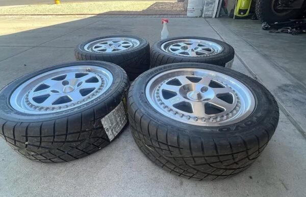 16×7 4×114 50offset will come with 1” 4×100 adapters to 4X114