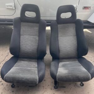 1989 Honda Civic Si front seats Super clean set.