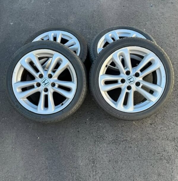 8th Gen Civic SI wheels 5×114.3 tires are in great shape