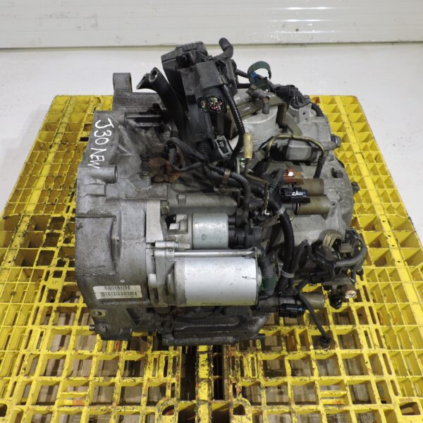 2004-2007 Acura TL manual transmission - Image 2